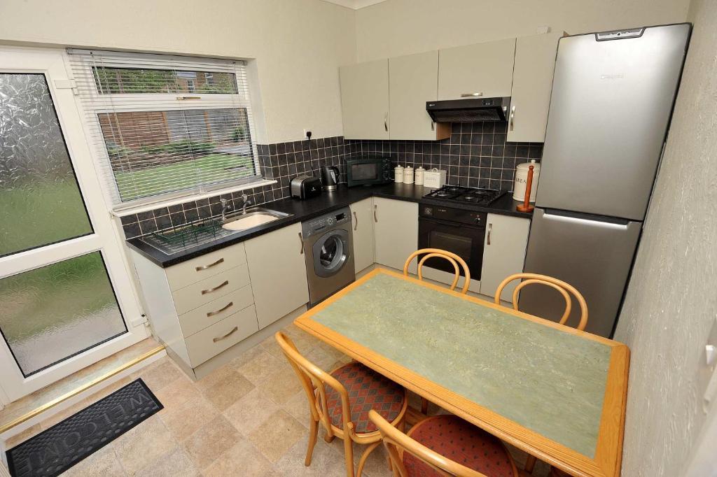 Belle-Vue Apartments Hunstanton Room photo